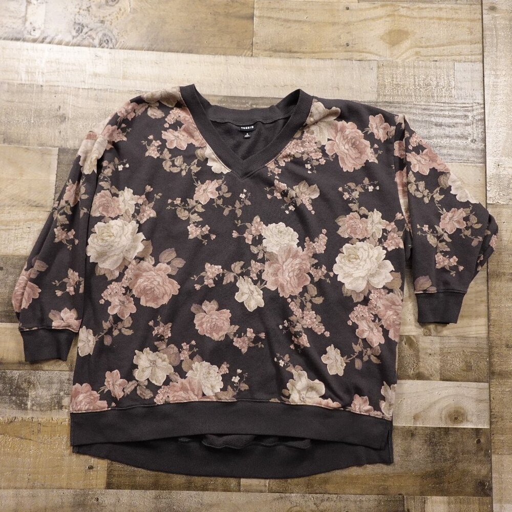Torrid Cozy Fleece V-Neck Step Hem Sweatshirt Women’s Size 4 Floral Phantom